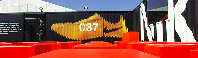 Nike pabellón temporal con containers tokio 2008 01